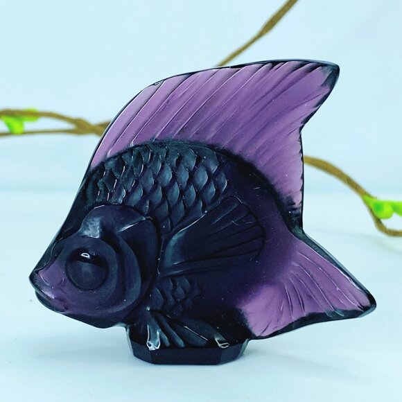 Lalique Crystal Dusk Purple Fish Figurine Signed France 2 3/8 A469